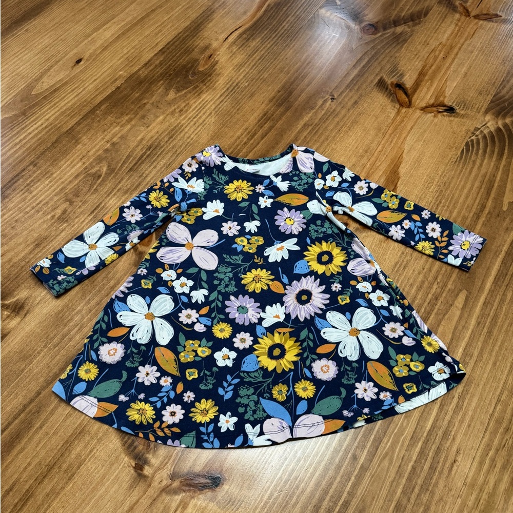 Hanna Andersonson Long Sleeve Flower Printt Dress size 100cm/ 4T